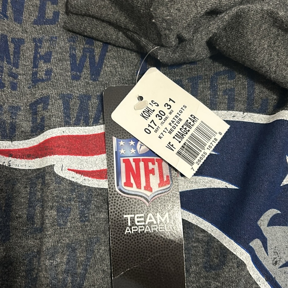NWT New England Patriots long sleeve T-shirt - Picture 5 of 5